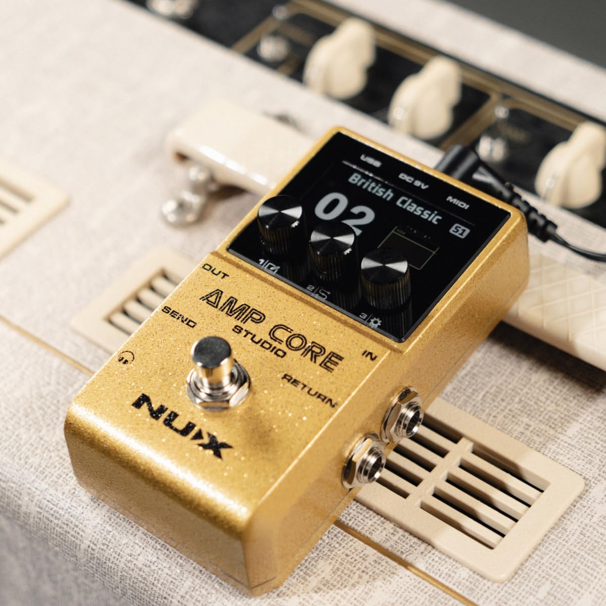 Amazon.com: NUX Amp Core Studio Guiar Effect Pedal, 26 AMP & IR